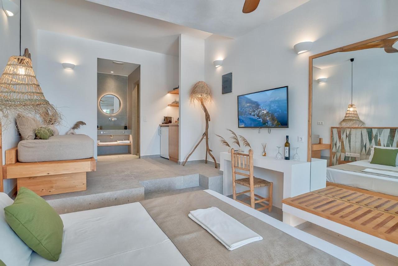Marinatou Suites Antiparos Town Exterior foto